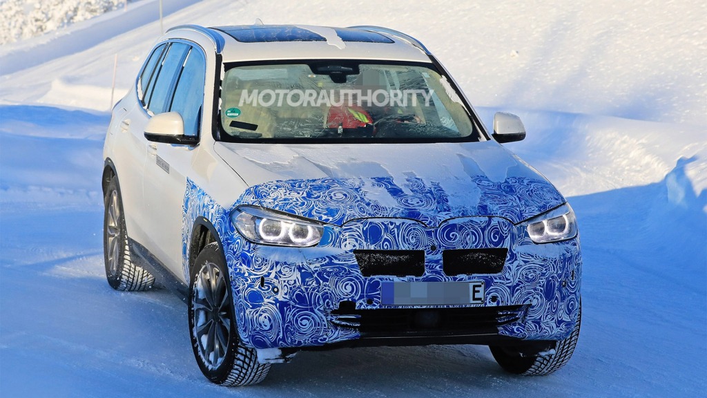 2021 BMW X3 Pictures
