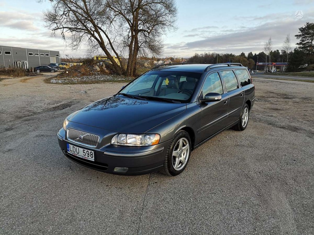 2021 Volvo Xc70 Wagon Refresh, Engine, Photos, Specs & Spy ...